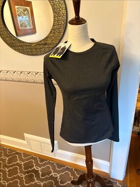 Spider Active charcoal Long-Sleeve Black Women's Top new with tags stretch